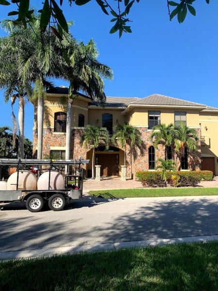 Pressure Washing Service in Jupiter, FL (1)